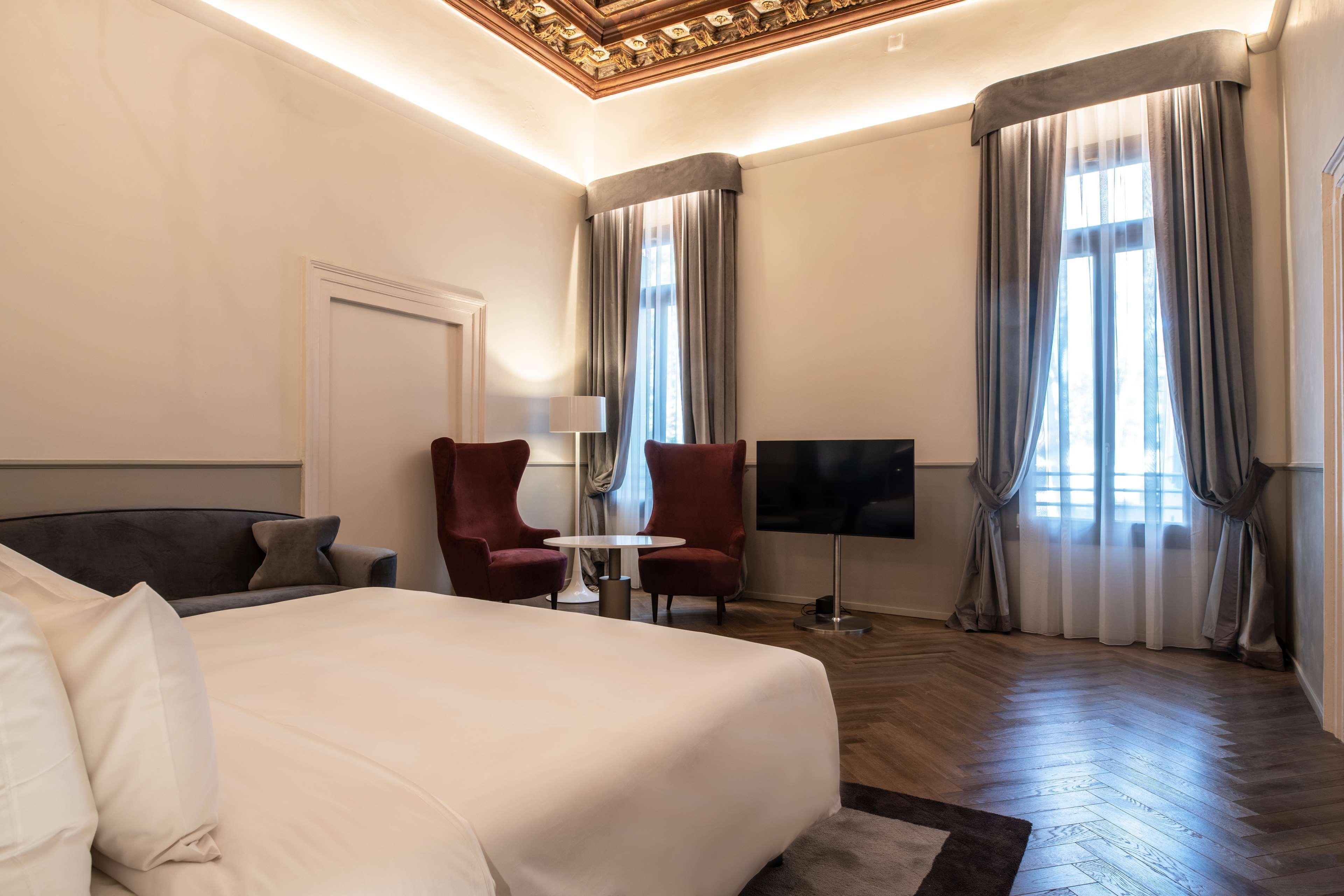 Radisson Collection Hotel, Palazzo Nani Venesia Bagian luar foto Deluxe room