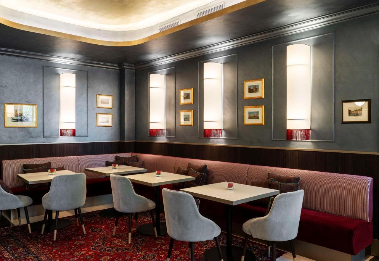 Radisson Collection Hotel, Palazzo Nani Venesia Bagian luar foto The interior of the restaurant
